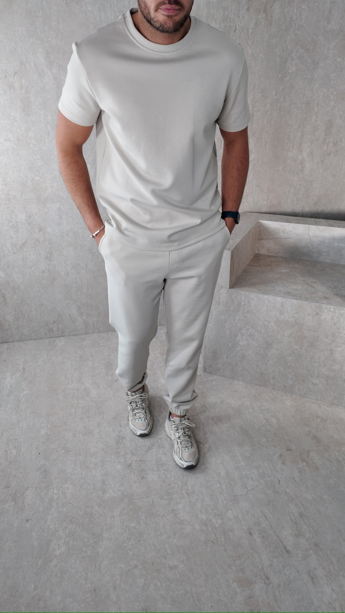 JERSEY INTERLOCK RELAXED T-SHIRT & JOGGER SET